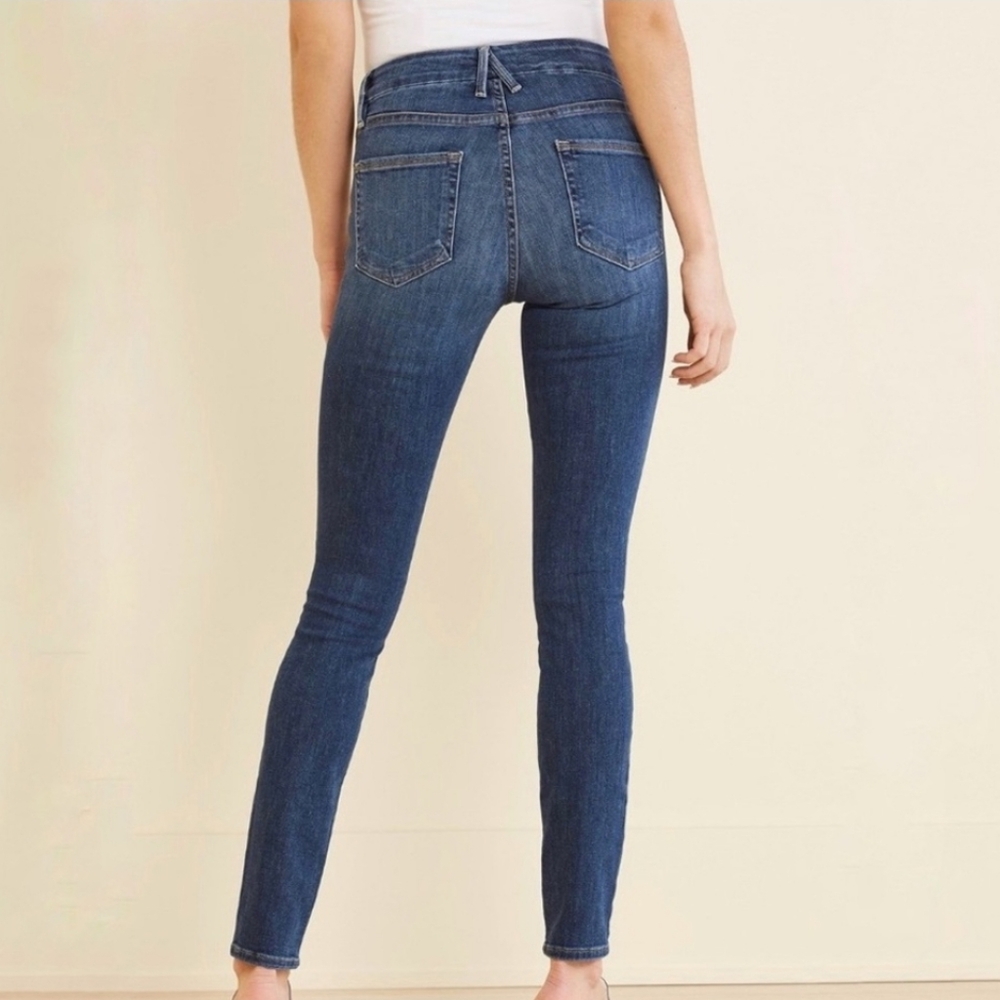 Good American Skinny Jeans - Picture 8 of 9